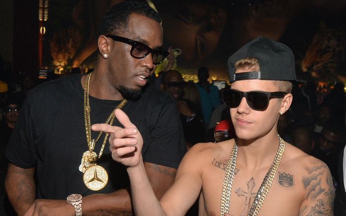 Justin Bieber từng nhiều lần ra tín hiệu cầu cứu, muốn thoát khỏi Sean 'Diddy' Combs?