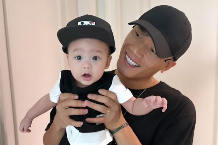 Con trai đầu lòng của Bùi Tiến Dũng chào đời vào tháng nào?