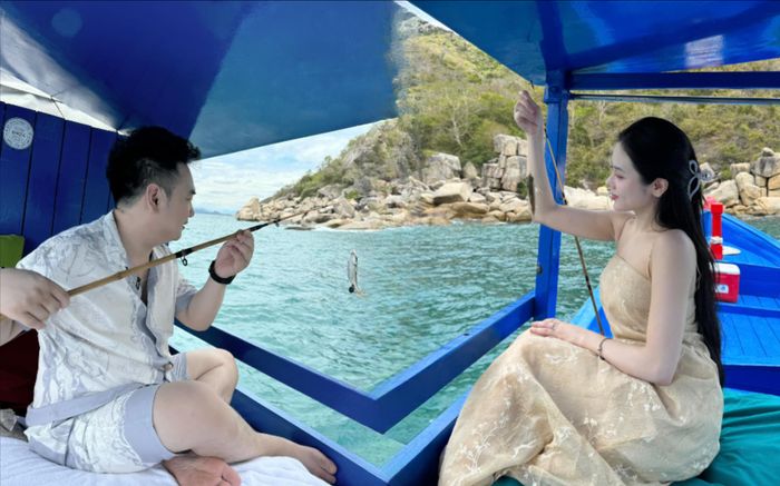 Xemesis đưa Ý Nhi đi du lịch ở nơi từng công bố ngày cưới với Xoài Non: Là nơi đắt đỏ nhất Việt Nam