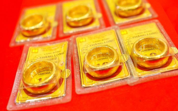 Giá vàng hôm nay 29/9: Tiếp tục chinh phục mốc cao, vàng nhẫn vẫn tăng
