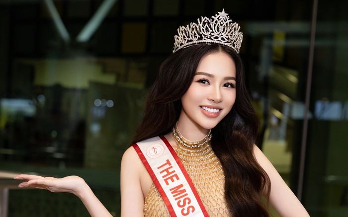 Mỹ nhân 9X vừa đăng quang Á hậu 8 ngày đã lên đường chinh chiến cuộc thi quốc tế