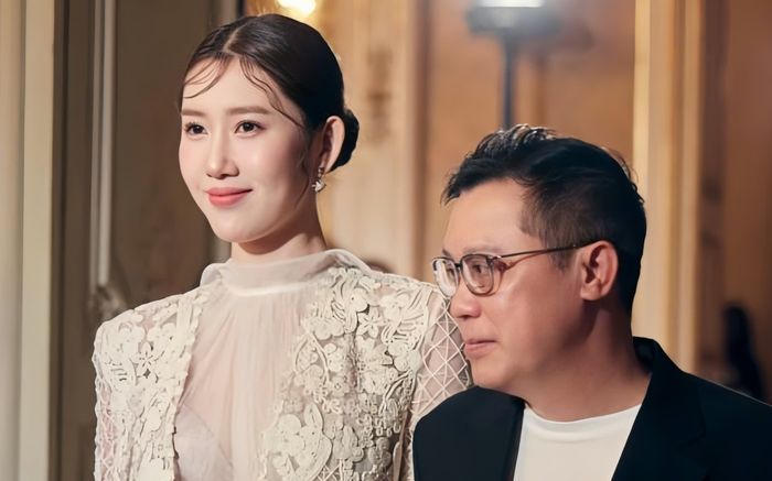 Phản ứng khán giả khi Thúy Ngân diễn veddette tại Paris Fashion Week