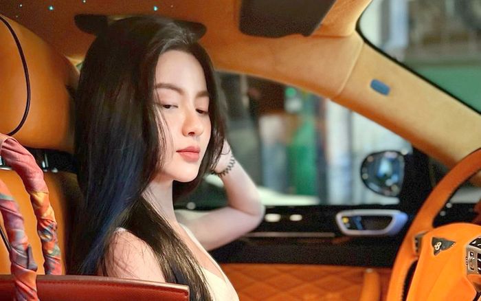 Kiếm 1,6 tỷ đồng sau 60 phút livestream, vợ Quang Hải sống sang chảnh cỡ nào?