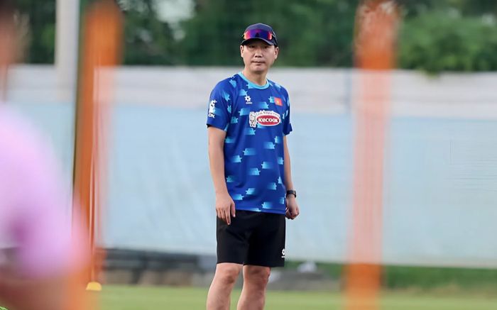 HLV Kim Sang Sik: Không sợ hãi trước tuyển Nga