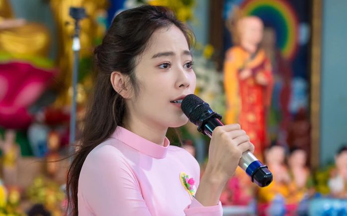 Nam Em: 'Tôi cô đơn trong chính căn bệnh của mình'