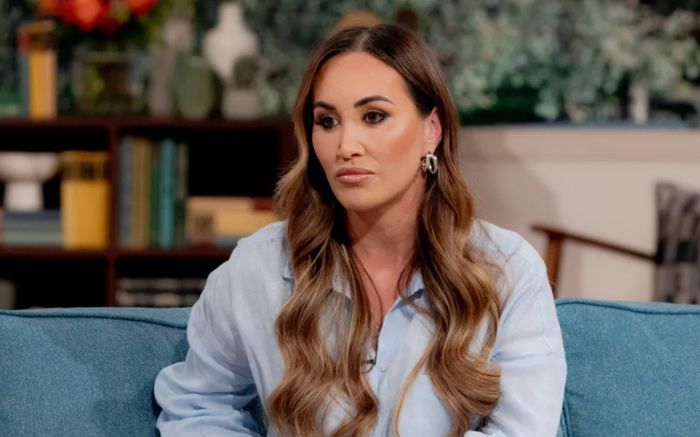 'Tiểu tam' được cầu thủ nổi tiếng cho 90 tỷ công bố chuyện có con chung