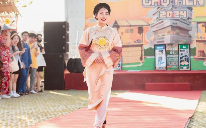 Nhan sắc như idol Hàn Quốc của nữ sinh Trường Đại học FPT