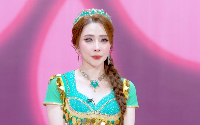 Quỳnh Nga bật khóc nức nở, áy náy vì một quyết định