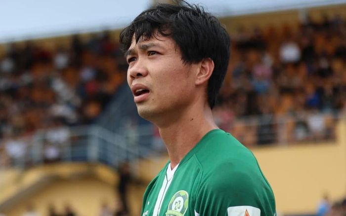 Thái độ của Công Phượng khi ghi bàn vào lưới HAGL