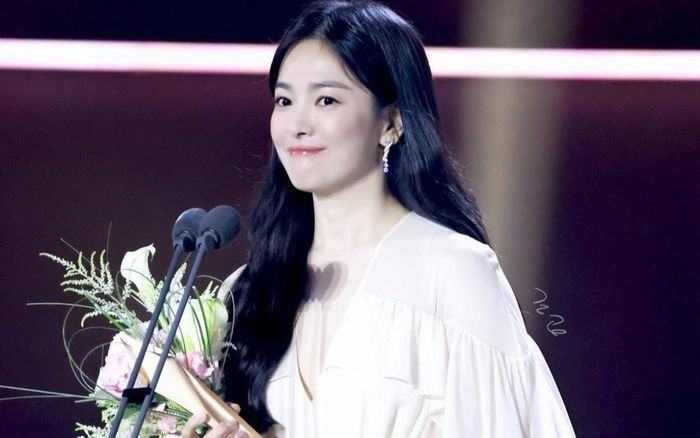 Song Hye Kyo bất ngờ ra nhạc, liệu có lấn sân làm ca sĩ?