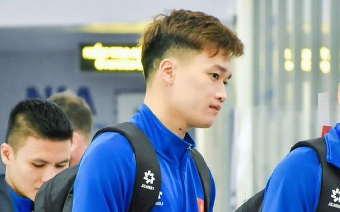 Hoàng Đức dẫn đầu cuộc bình chọn tiền vệ xuất sắc nhất AFF Cup 2024