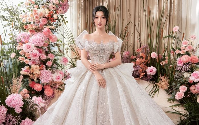 Á hậu Phương Nhi diện váy cưới, nhan sắc đẹp hút hồn khi hoá cô dâu