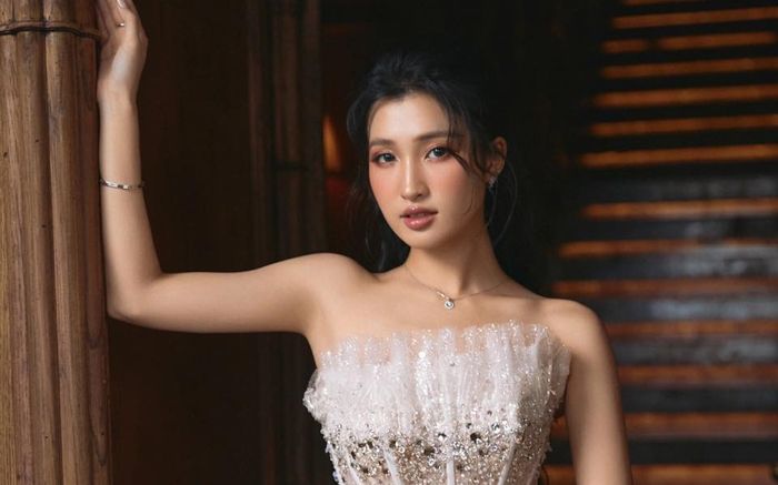 Bộ áo dài đẳng cấp trong lễ hỏi của vợ chồng Á hậu Phương Nhi