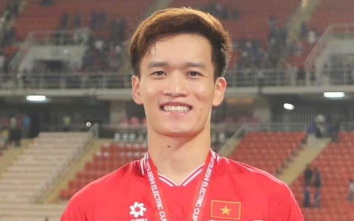 Sự bất công với tiền vệ Hoàng Đức