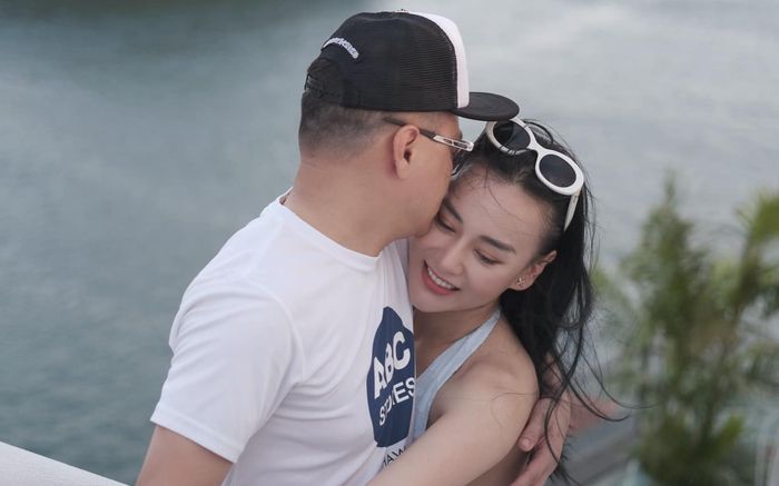 Phương Oanh: 'Tôi và ông xã vẫn như ngày đầu mới yêu'