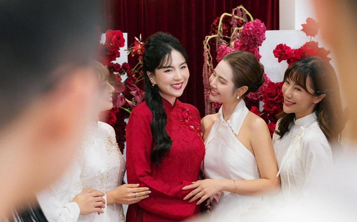 MC Mai Ngọc tiết lộ một nữ diễn viên nổi tiếng Vbiz sắp lên xe hoa?