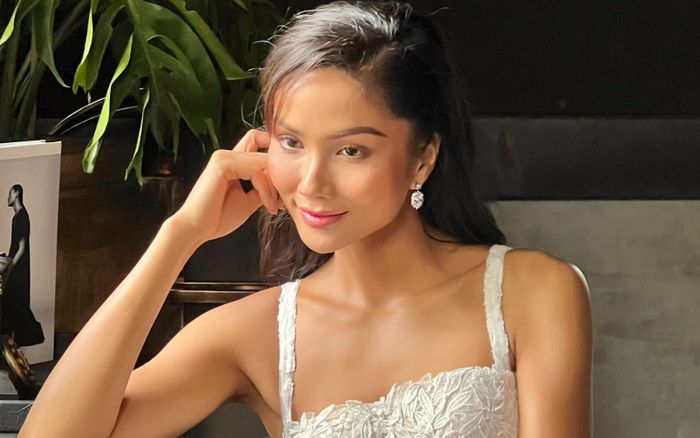 H'Hen Niê vô tư thân thiết với đàn ông khác trước mắt bạn trai