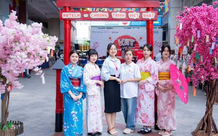 Ngập tràn yếu tố Nhật Bản ngay tại HUTECH: bệ phóng vững chắc cho Gen Z