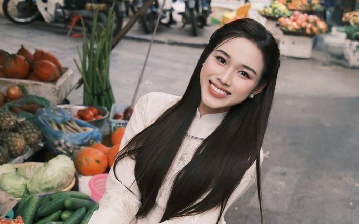 Nàng hậu Việt tuổi Tỵ giỏi giang vướng nghi vấn sắp làm dâu hào môn