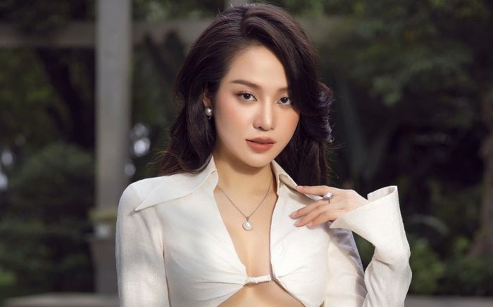 Hoa hậu Thanh Thủy bị nhầm lẫn danh hiệu ngay đầu năm mới