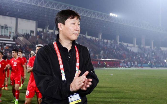 HLV Kim Sang Sik đã làm tâm lý kỹ cho các cầu thủ