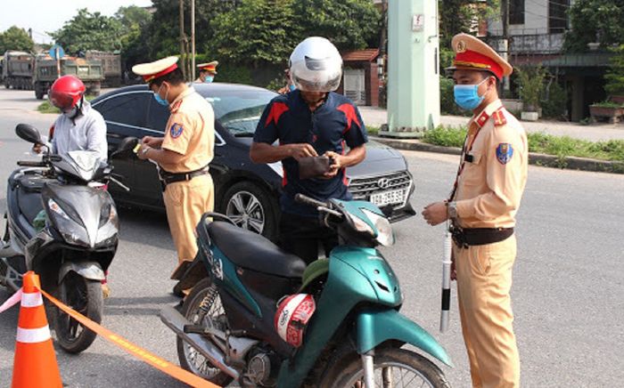 Từ 1/1/2025, tham gia giao thông cần quan tâm 2 hai khung giờ này để không bị phạt