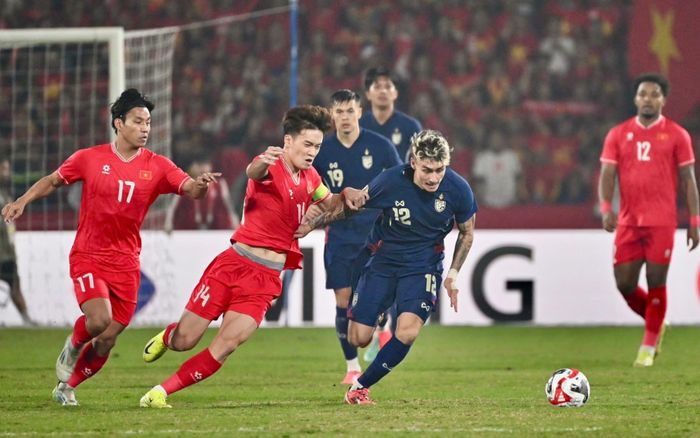 Báo Thái Lan 'chơi xấu' với tuyển Việt Nam