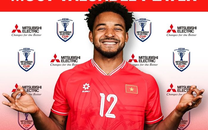 Nguyễn Xuân Son đi vào lịch sử AFF Cup với hai giải thưởng 'siêu to'