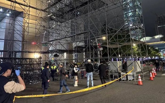 Nam ca sĩ ngã giàn giáo qua đời, gia đình nhận được tiền và quà hỗ trợ