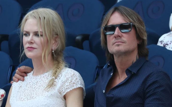 Nữ diễn viên nổi tiếng chính thức đệ đơn ly hôn chồng ca sĩ sau 19 năm chung sống