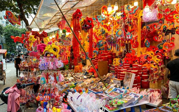 Trung thu 2025 nên đi đâu để tận hưởng không khí rộn ràng lễ hội?