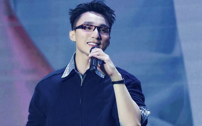 Choáng trước số tiền Sơn Tùng và FC ủng hộ đồng bào bị bão lũ