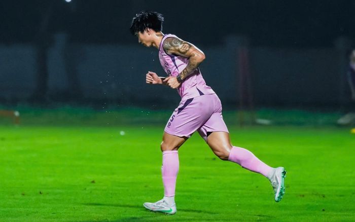 Lời động viên của Doãn Hải My dành cho Đoàn Văn Hậu