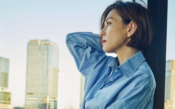 Sao nữ 50 tuổi vướng nghi vấn sử dụng ma tuý, lộ rõ nhiều dấu hiệu bất thường