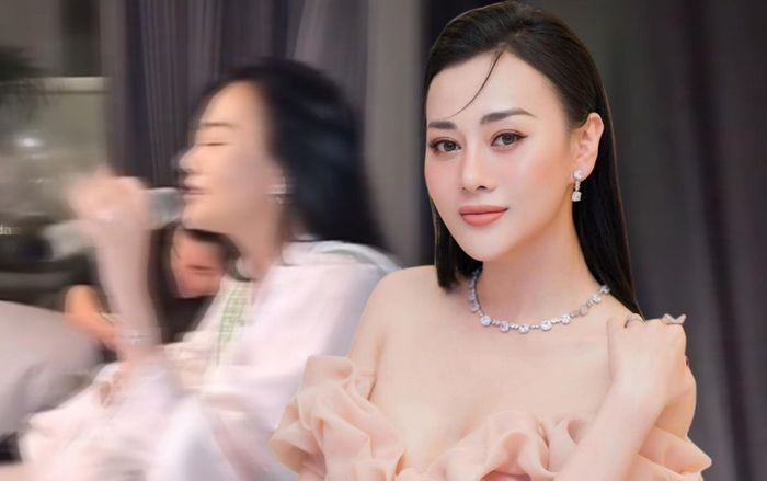 Rộ clip Phương Oanh đầy tâm trạng, nức nở ngồi hát nhạc buồn