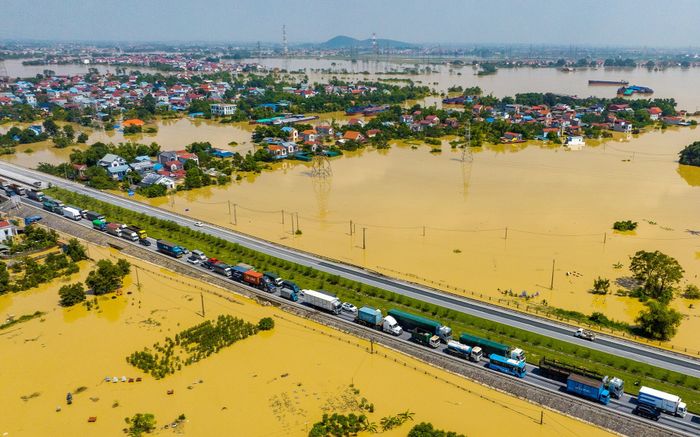 Tiếp tục hỗ trợ 400 tỷ đồng cho 4 địa phương khắc phục hậu quả mưa lũ