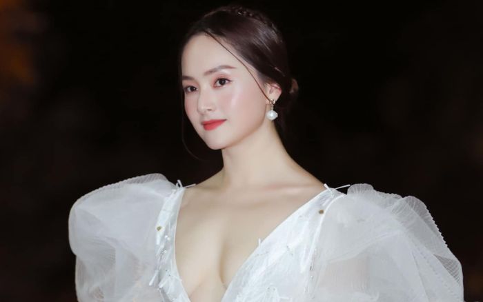 Đã rõ lý do khiến Lan Phương 'phơi bày' vụ ly hôn chồng Tây sau 7 năm chung sống