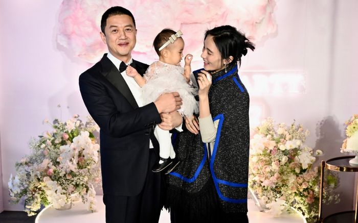 Chồng cũ của nữ ca sĩ hạng A ly hôn vợ kém 19 tuổi giữa lúc vỡ nợ hàng chục nghìn tỷ đồng