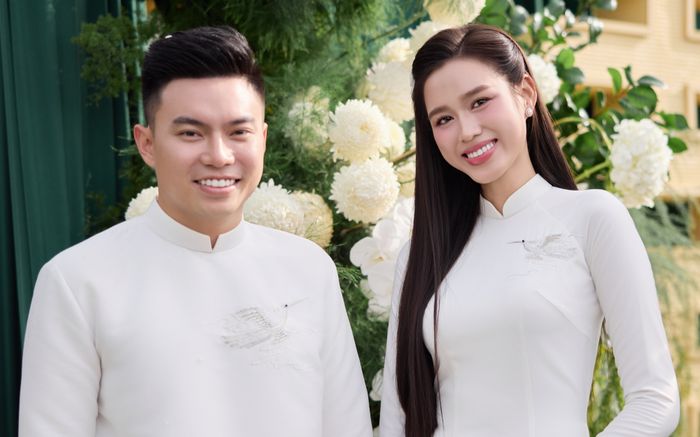 Cử chỉ tinh tế của thiếu gia tập đoàn nghìn tỷ dành cho Hoa hậu Đỗ Thị Hà gây chú ý