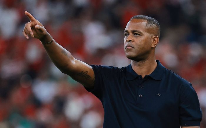 Indonesia sa thải HLV Patrick Kluivert