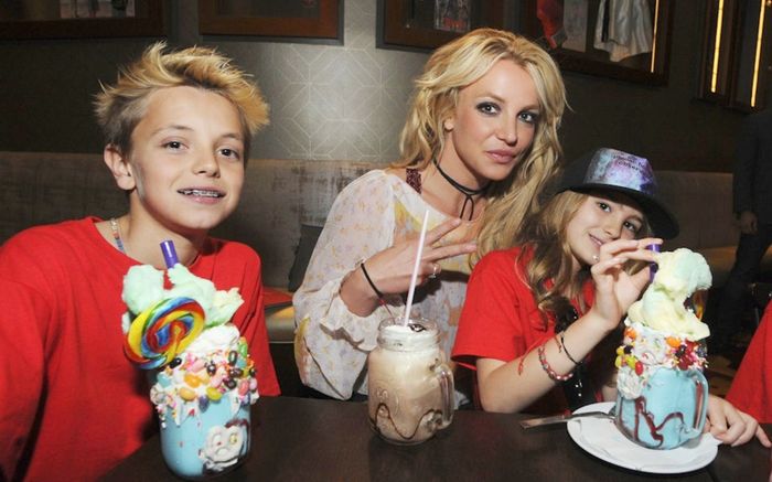 Rắc rối chưa buông tha cho Britney Spears