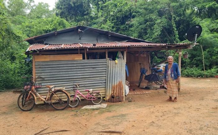 Đến nhà con nợ đòi tiền, chủ nợ xóa luôn số nợ sau khi thấy cảnh tượng trước mắt