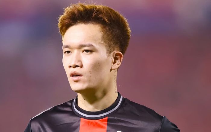 Hoàng Đức phá hỏng ngày ra mắt của HLV Harry Kewell