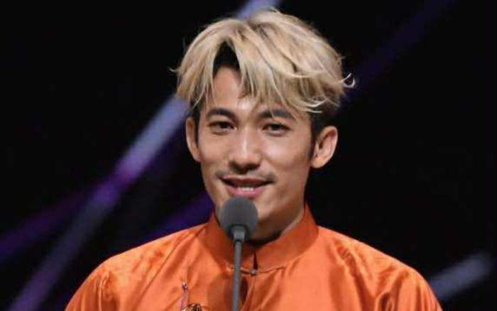 Liên Bỉnh Phát làm nên lịch sử khi đoạt giải Thị Đế Kim Chung tại Đài Loan