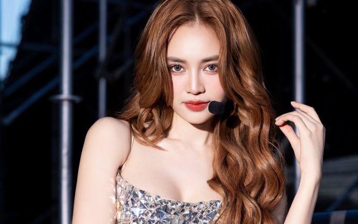 Số tiền 250 triệu của Lan Ngọc gây dậy sóng sau ồn ào mặc áo cũn cỡn