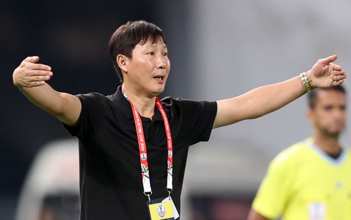 Khó thật rồi, HLV Kim Sang Sik