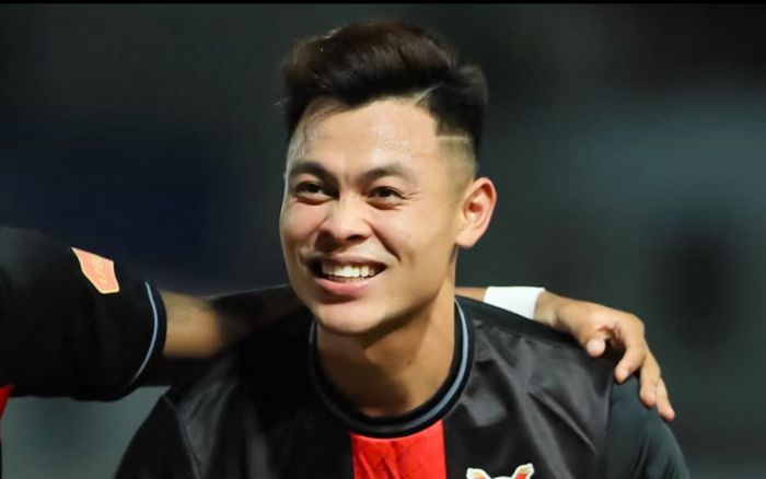 Tiền vệ Đức Chiến tôn trọng Thể Công Viettel nên ăn mừng bàn thắng