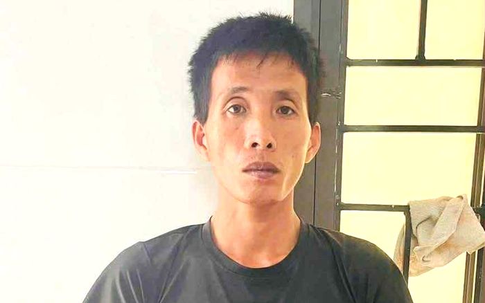 Chân dung cha dượng nghi bạo hành bé gái ở Hà Tĩnh