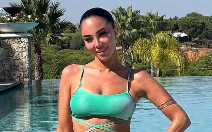 Nữ ca sĩ nổi tiếng U40 bí mật hẹn hò với 'ông trùm' gây xôn xao