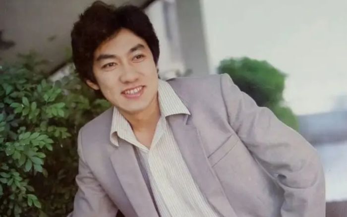 Nam ca sĩ từ chối có con với vợ, cuối đời lâm trọng bệnh rồi qua đời trong cô độc